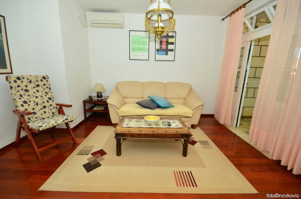 Apartment In Bol With Sea View, Terrace, Air Conditioning,Wifi 3634-2 Екстериор снимка