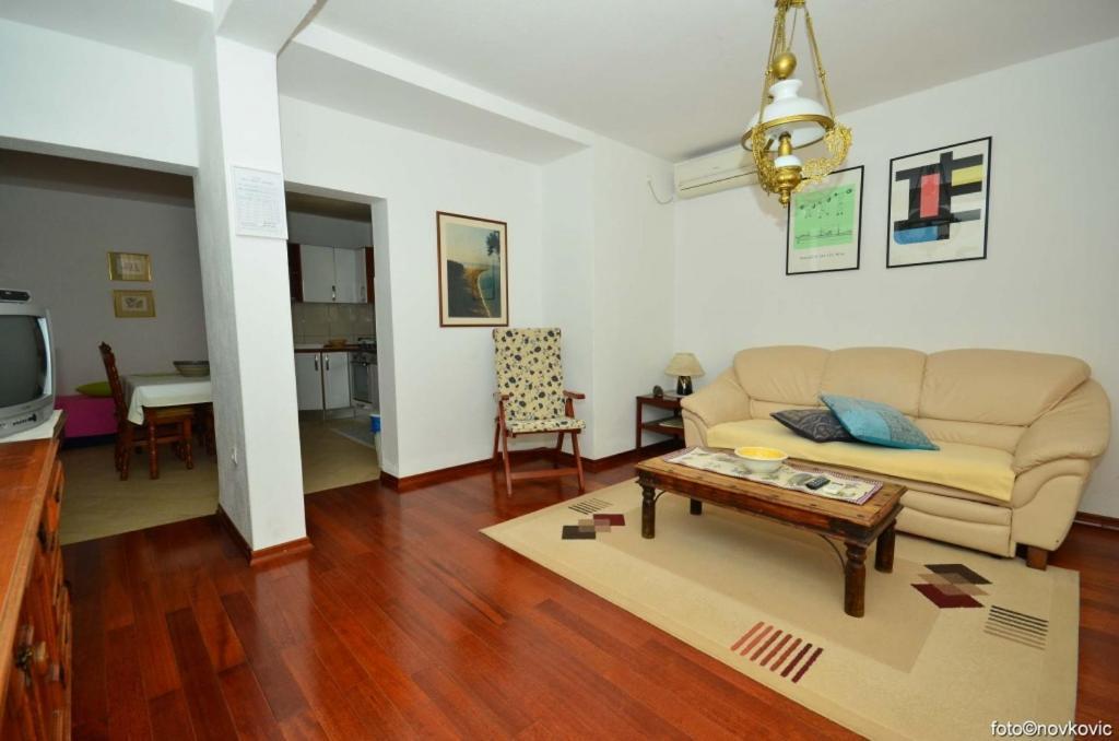 Apartment In Bol With Sea View, Terrace, Air Conditioning,Wifi 3634-2 Екстериор снимка