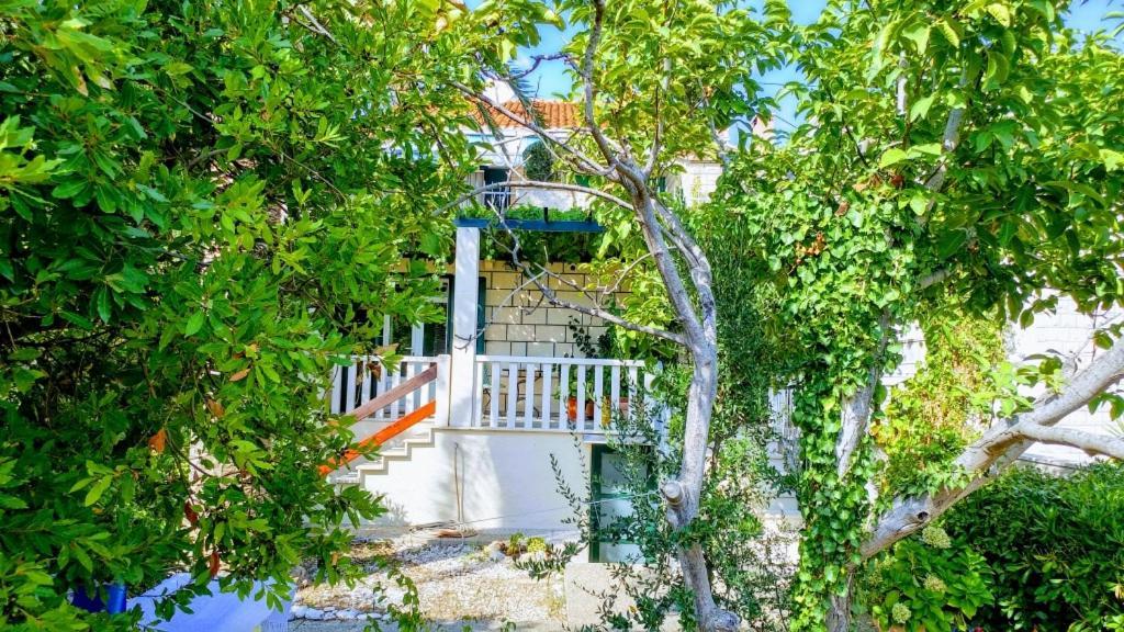 Apartment In Bol With Sea View, Terrace, Air Conditioning,Wifi 3634-2 Екстериор снимка