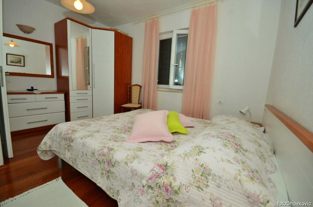 Apartment In Bol With Sea View, Terrace, Air Conditioning,Wifi 3634-2 Екстериор снимка