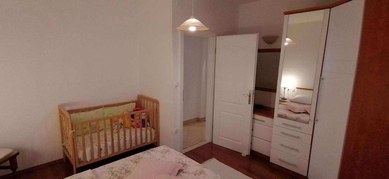 Apartment In Bol With Sea View, Terrace, Air Conditioning,Wifi 3634-2 Екстериор снимка