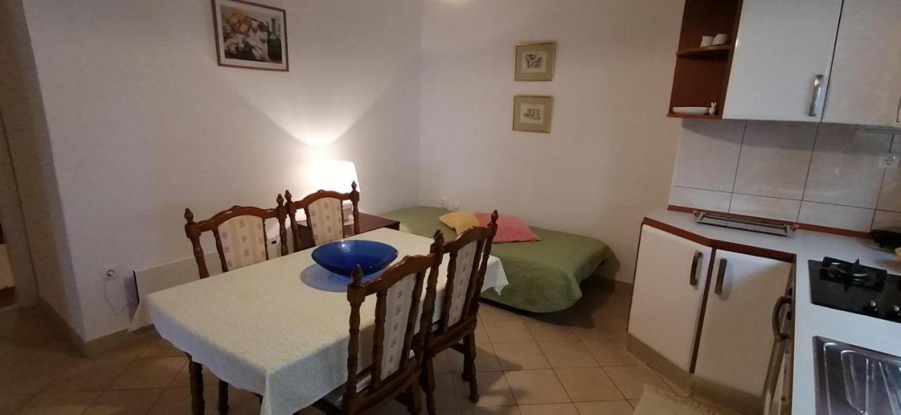 Apartment In Bol With Sea View, Terrace, Air Conditioning,Wifi 3634-2 Екстериор снимка